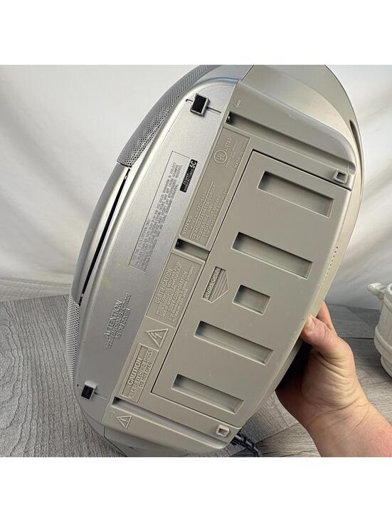 Sony CFD-S350 Cassette Recorder CD Player AM FM Radio - Picture 11 of 13